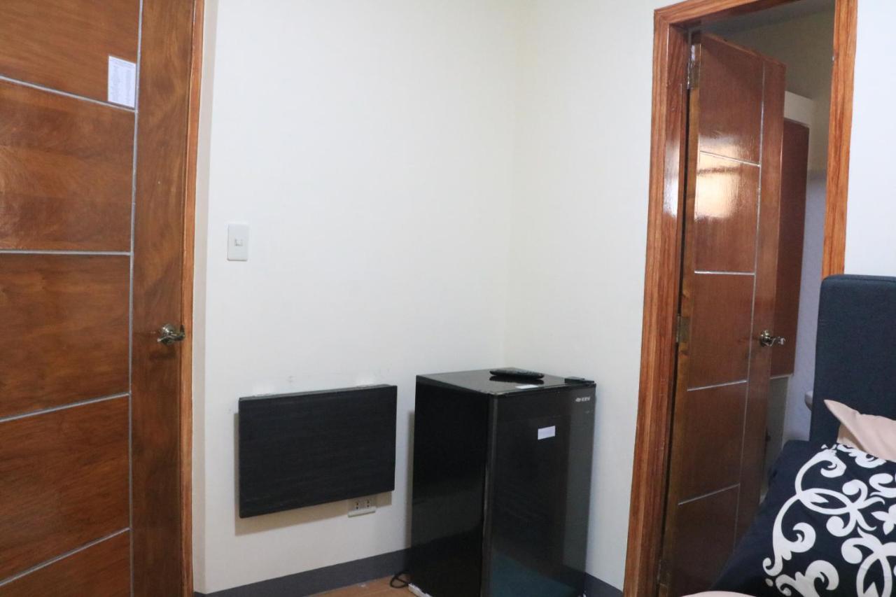 Anicia Guesthouse Rooms Paranaque City Exterior photo